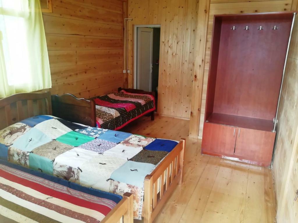 Guest House Ilia Borjomi Eksteriør bilde